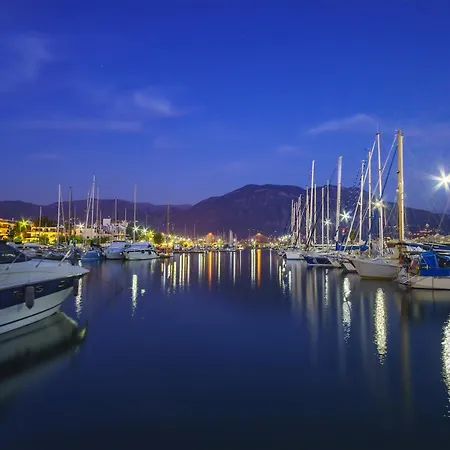 Апартаменты Seaside Comfort Residences Каламата